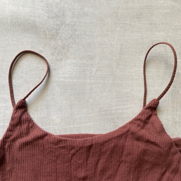 AE SOFT & SEXY bungee strap tank top - Picture 12 of 15